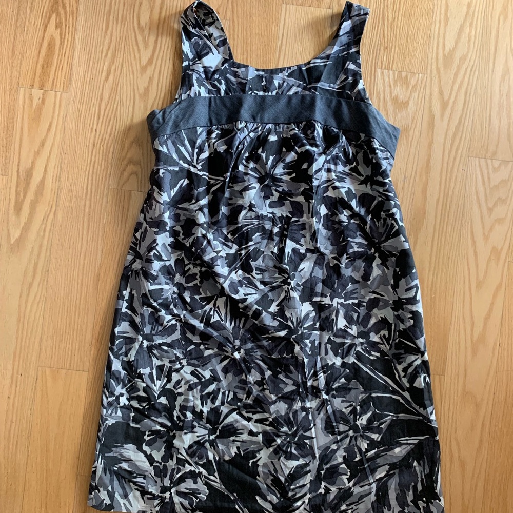Trina Turk Floral Dress Vintage Retro Look!